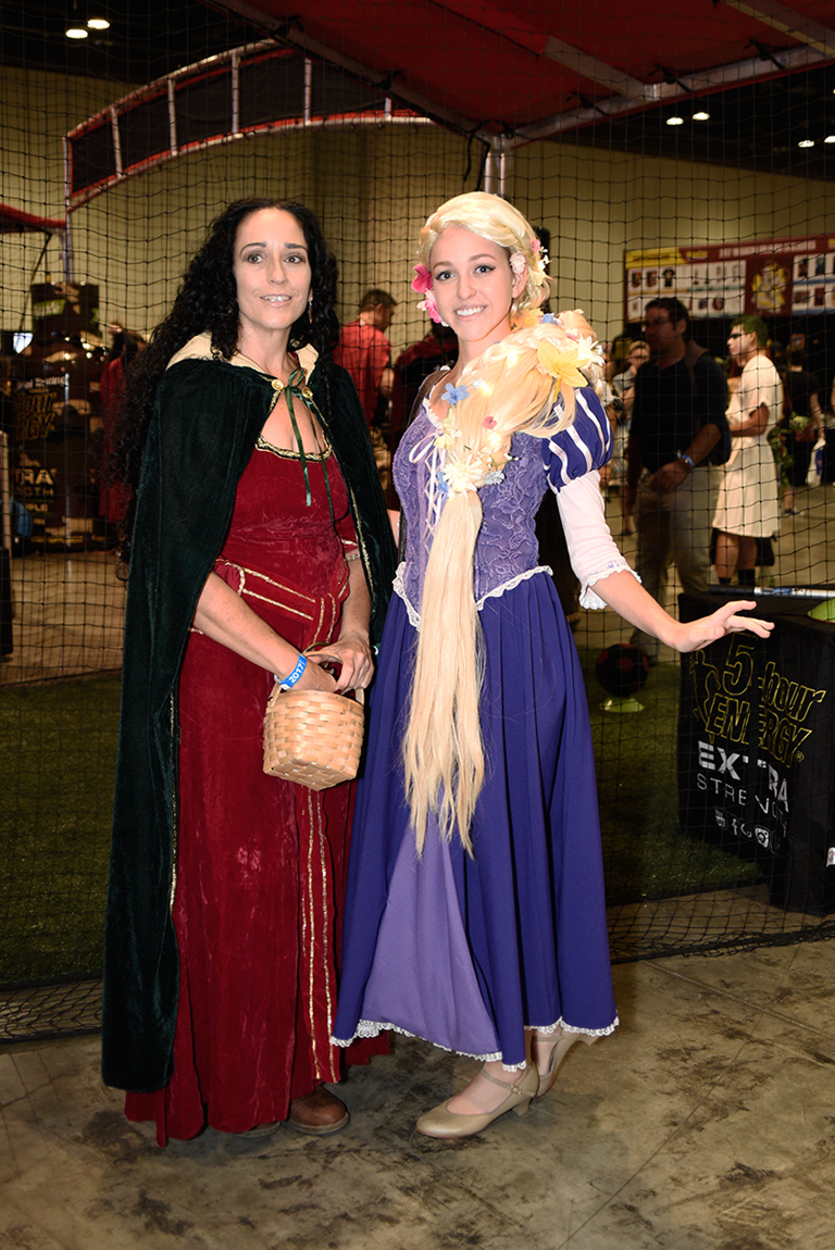 MegaCon 2017 Friday Cosplay Photos // The Geeky Fashionista